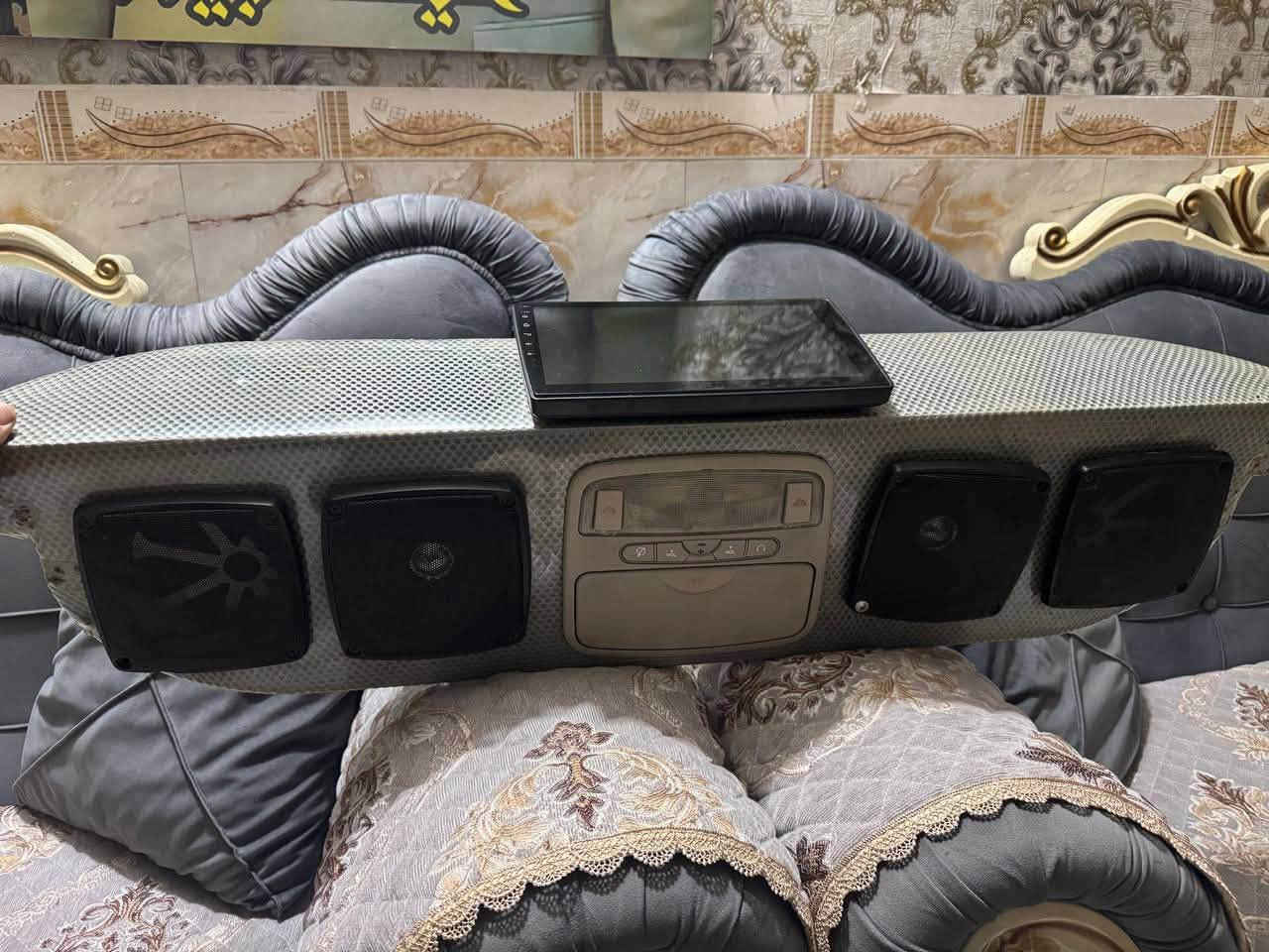 مسجل للبيع شاشه حجم جبير  +٤ سماعات ثنين مال سايبه وثنين مال سياره مارسدس
+تنته مال كلوبات  مكاني بغداد الشعب سعر ٧٠ وبيه مجال متواجد خاص او اتصال ***********
