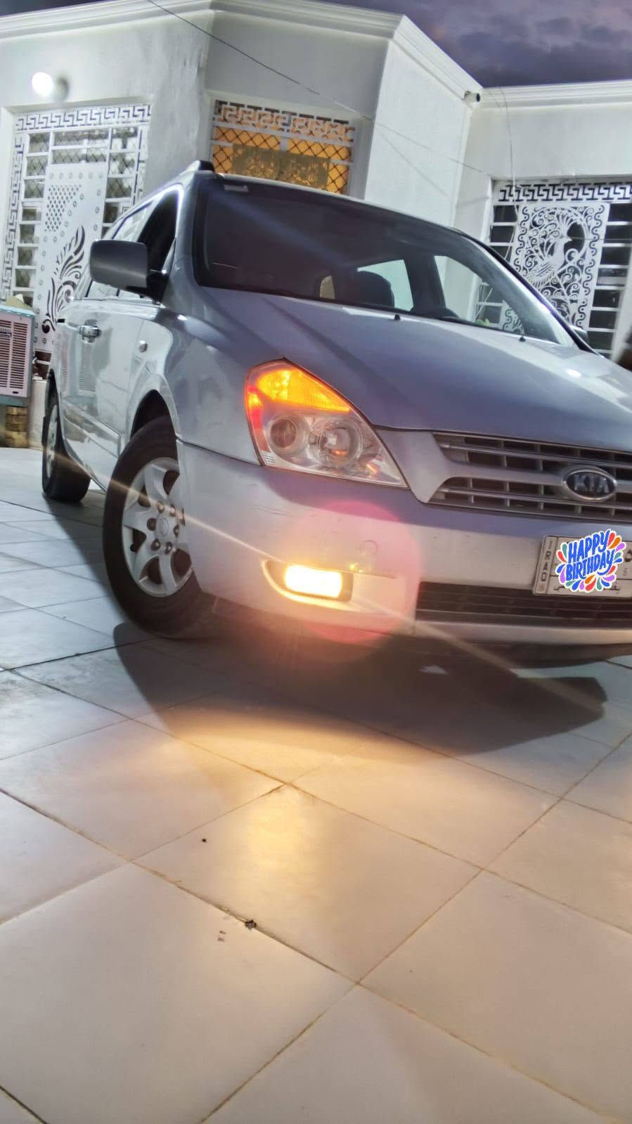 سلام عليكم 
كيا سيدونا للبيع موديل2007
رقم بغداد 
محرك3800
رقم التواصل ***********
