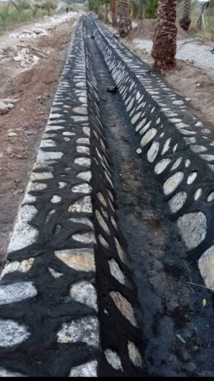 *********** السلام عليكم شغل كريستو عمل شغل درجه اولى والاتصال على رقم الهاتف***********
