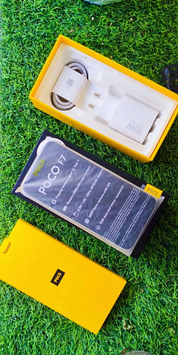 POCO F7 512GB 12+12 RAM
جهاز اخو الجديد كامل ملحقات حتى الكفر الاصلي موجود بدون نقص بطارية ٩٩ بيع فقط بدون مراوس السعر ٥٤٠ وتوصيل موجود
