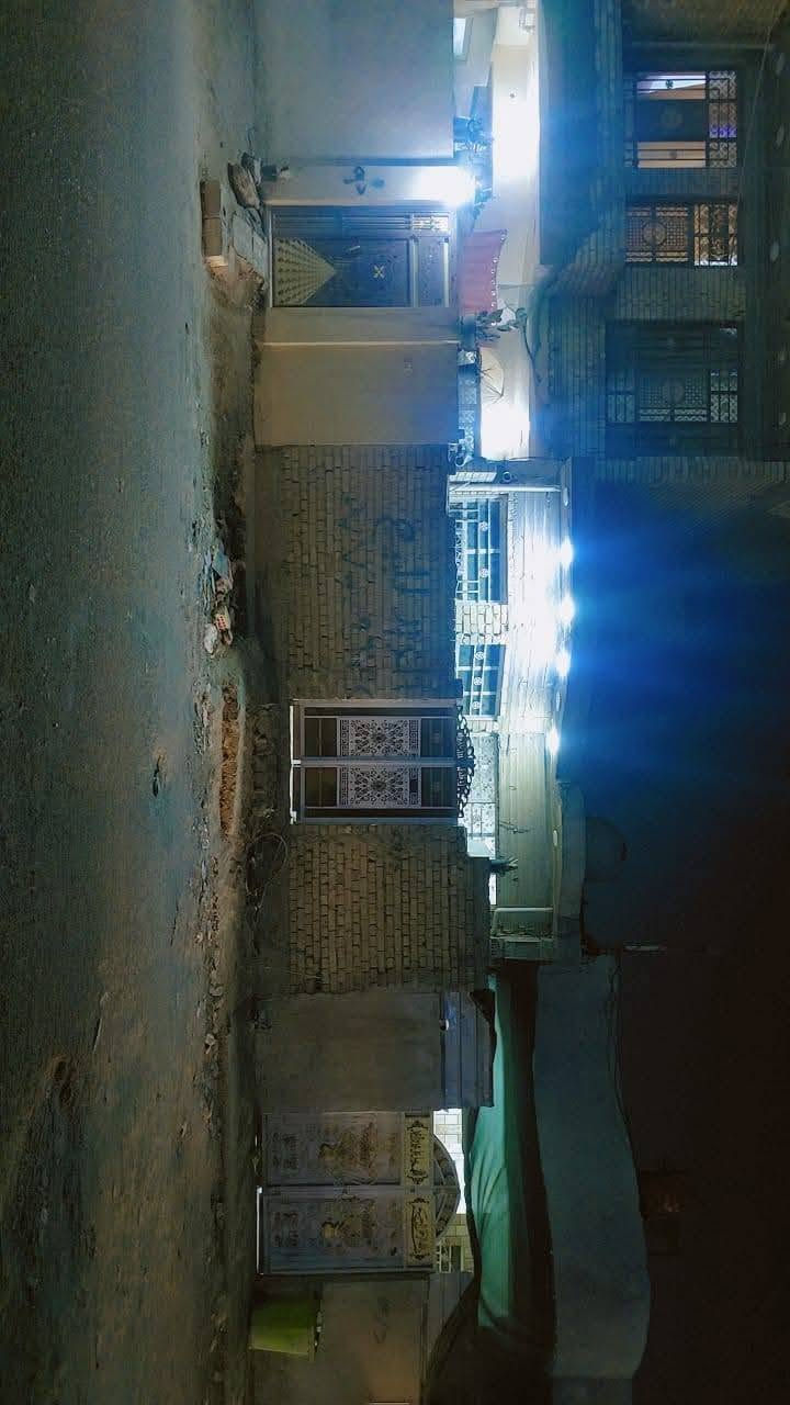 سلام عليكم بيت الايجار بحي الكوفه على شارع ميه متر خدمات كامله مكلف بالنشر ***********
