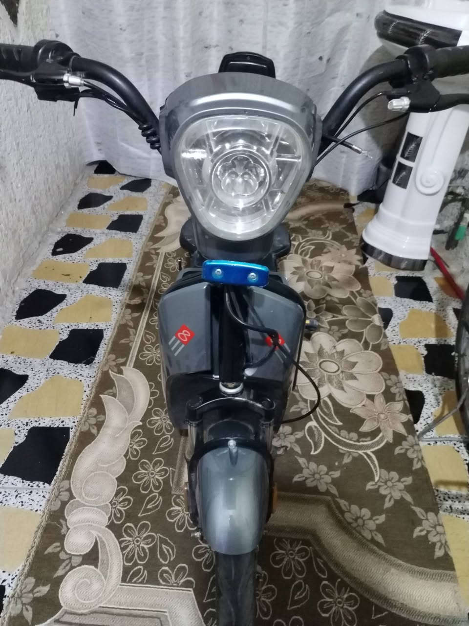 السلام عليكم ورحمة الله وبركاته بايسكل شحن للبيع نظيف بطارياتة جدد صارلي اسبوع من حطيتهن عنواني كربلاء سعره 150 وبي مجال للشراي الرقم *********** الشراي يتصل
