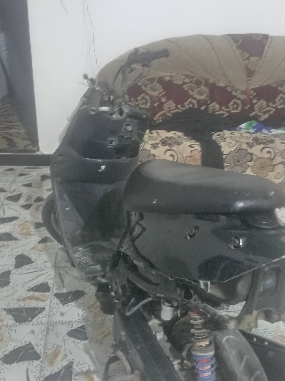 السلام عليكم  دراجة بيجي 9زروف دراجه شغاله كل وقت نقصه باتري
سعر 150 وبيها مجال قليل مكاني زعفرانيه  الرقم بس واتساب  ***********
