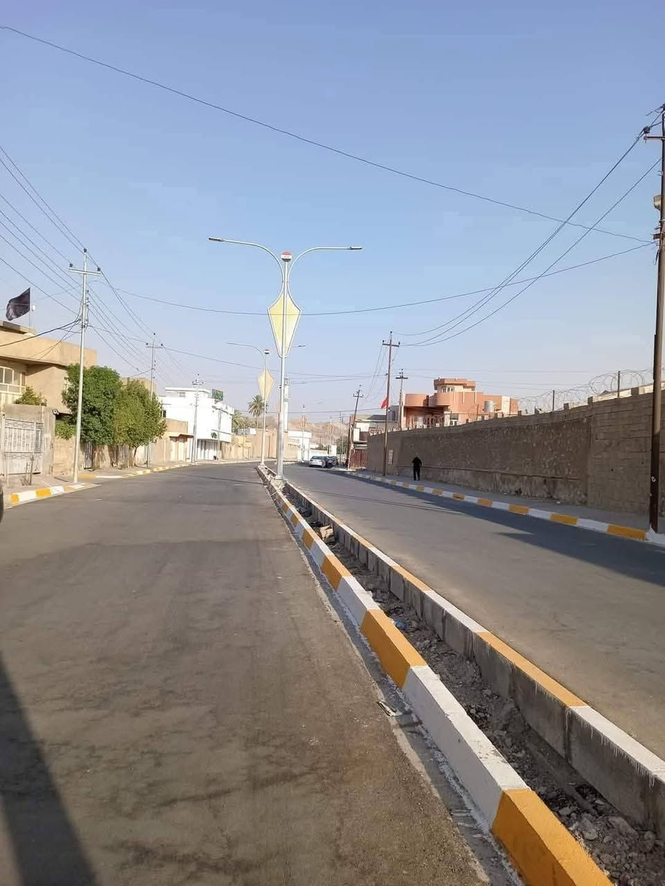بيت تجاري للبيع مع محلات مساحة ٢٠٠ متر واجهة ٢٠ متر

طابو بأسمي أحسن موقع سايدين خلف مستشفى كبير شارع

ددغايب موقع تجاري فول خدمات استفسار عله هاي رقم 

صاحب بيت  ***********

