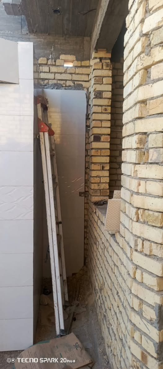 مشتمل هيكل  مساحة ١٠٠ م 🏠
الموقع 📍 حي الخضراء الثانية 
خريطة البيت مرتبة ترتيب حلو صراحة 
سعره ٤٠ وبي مجال 
للتواصل والاستفسار الاتصال على الارقام التالية : 
***********
***********
او زورونا موقعنا📍 : 
كوت - حي الخضراء الثانية - مباشرتاً نزلة البيع المباشر

نص مكتوب في الصور:
- TECNO SPARK 20 Pro+