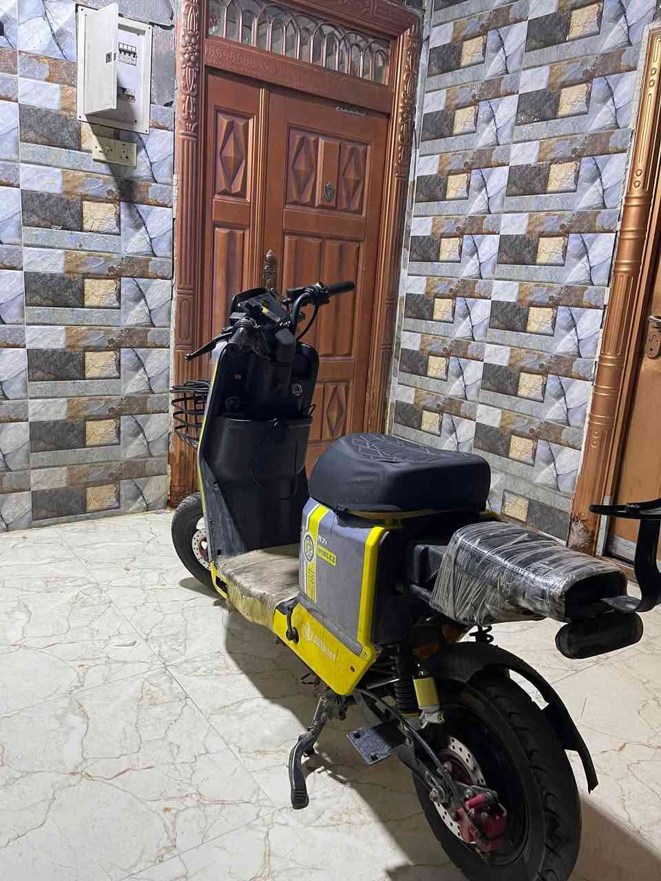 دراجه شحن فول مواصفات كلشي شغال بيه ودك عليه دك بشغل ما عليه شي تخبل سعر 450 الف رقم تلفون***********
