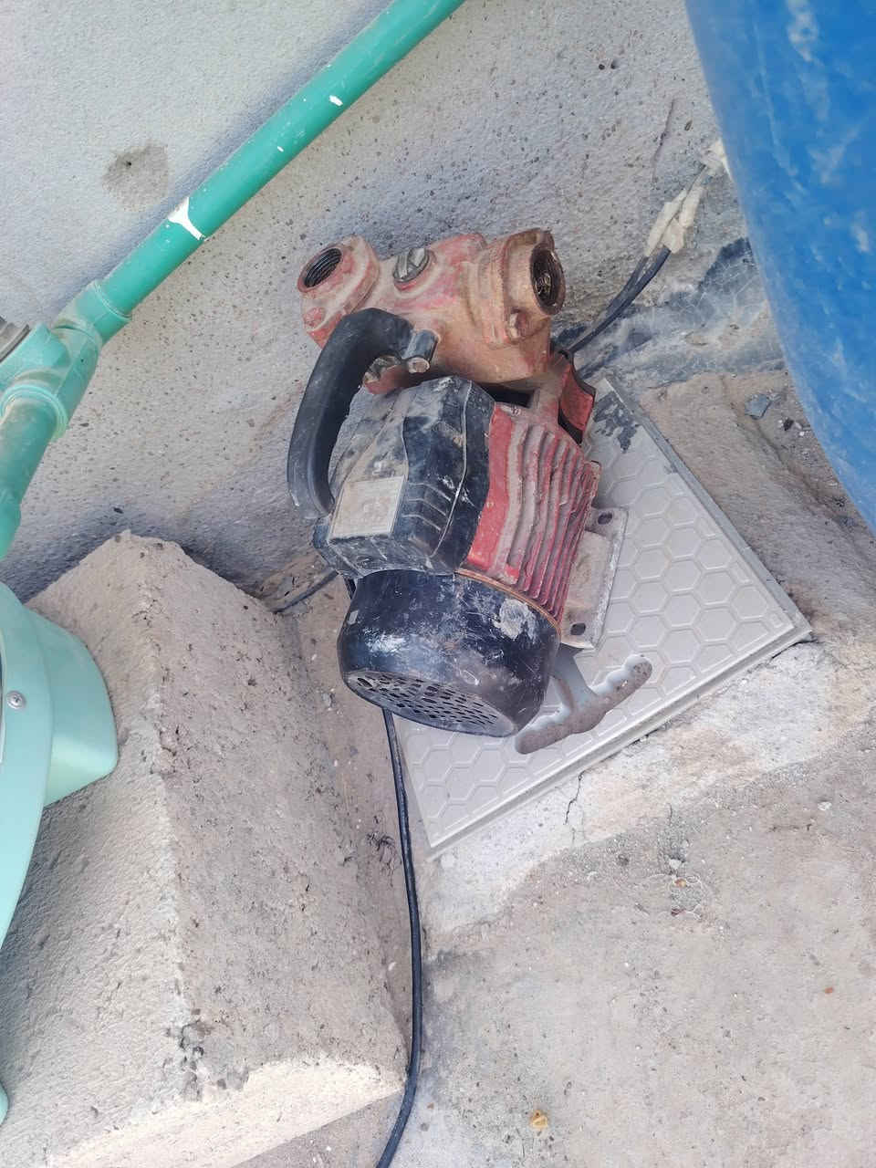 ماطور اللبيع سعر 40 وبي مجال ***********

