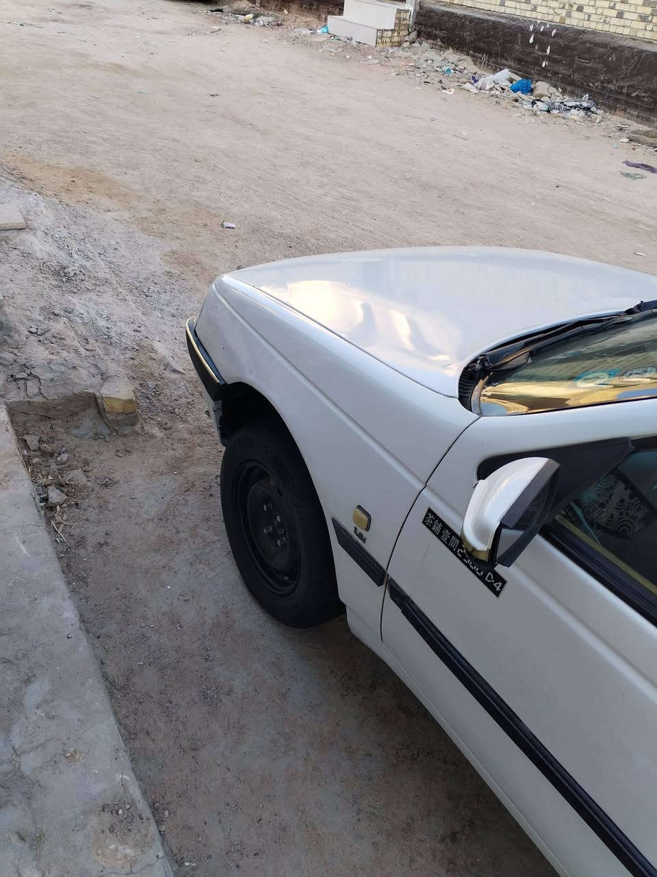 بيجو 405 مديل 12 بيها بنديد مبندل وجاملغ ايمن كير ومحرك عل فحص تخم تاير جديد مكان نجف سنويه 2027 سياره بسمي بيع مستعجل سعر 38 وبيها مجال بصيط للستفسار اتصل ***********
