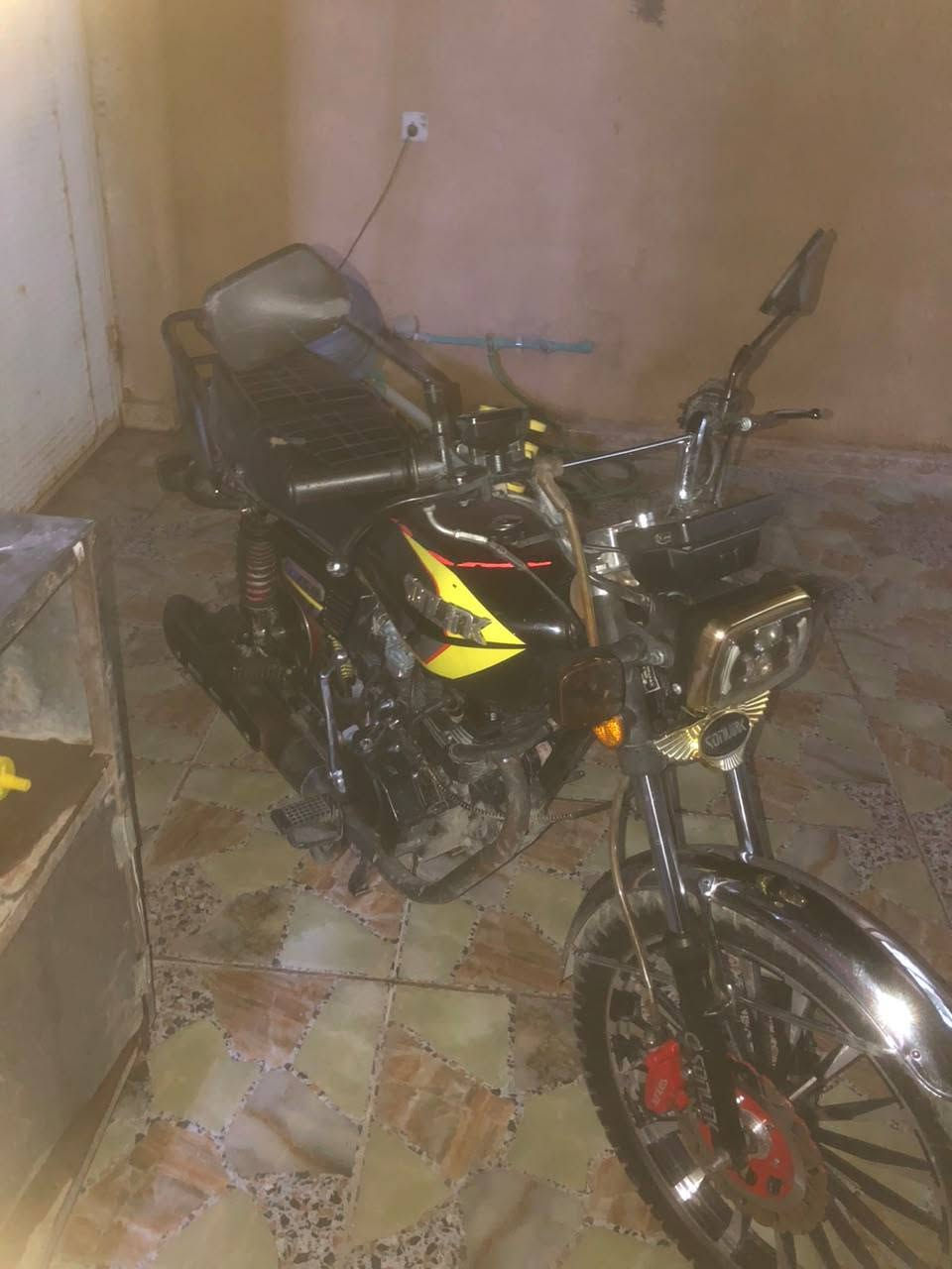 دراجه للبيع موديل 24 سعر 650 وبيها مجال عنواني ديالى الخالص
رقم الهاتف***********
