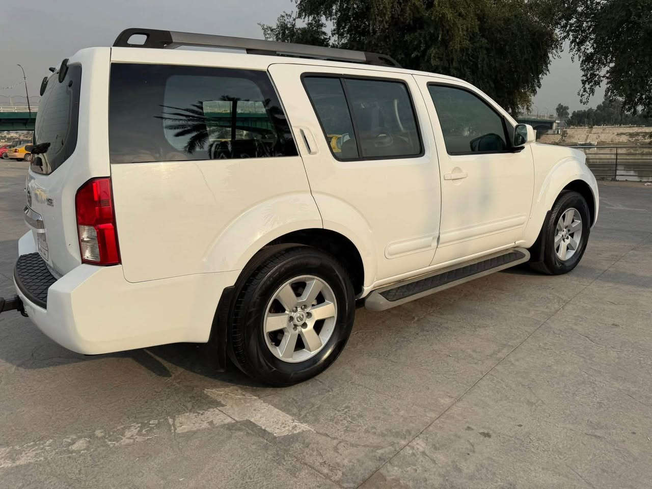 السلام عليكم اخوان للبيع بافندر 2008 مواصفات SE
وارد امريكي بدون حادث بيه صبغ ربع باب الخلفي

سياره ماشيه143 جاهزه من كلشي

فقط بيه صوت رواجز بالتشغيل

السعر105 بيه مجال للطيبين  رقم الانگليزي الجديد

مكان السياره بغداد حي العامل  ***********
