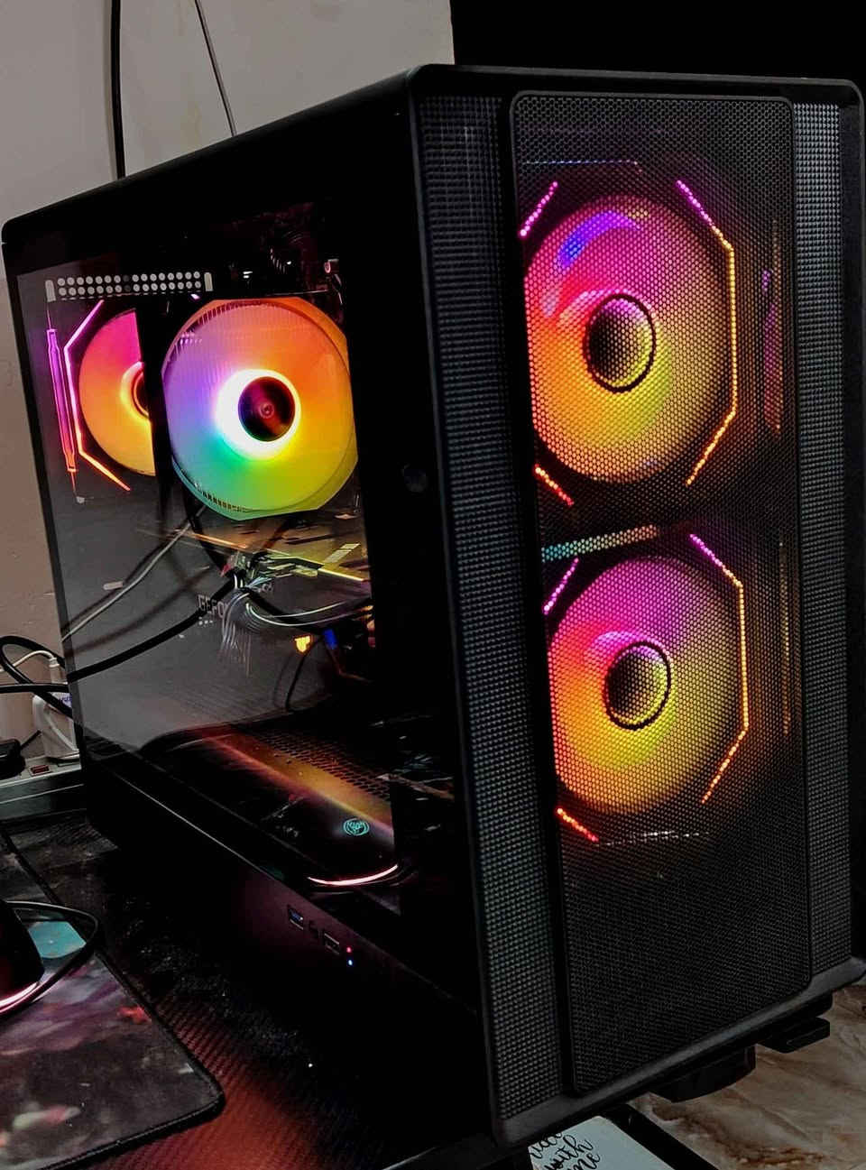 تحية طيبة للجميع 
متوفر كيس كيمنك للبيع 
السعر 990 الف ومجالها كلش قليل

I5 12400 6 CORE 12 THERADS
COOLER CPU 120M RGB
RAM 8X2 16GB DDR4 3200MHZ
M. B B660M GAGBAYTE
GPU RTX 3060TI OC ASUS TUF GIMENG X3FAN
POWER SUPPLY 650 W PLUS 80 BRONZE
CASE BLACK GAMING X4 FAN ARGB 
SSD 512 GB 
HDD 1TB

مكاني موصل توصيل موجود
للتواصل *********** واتسب موصل, نينوى
