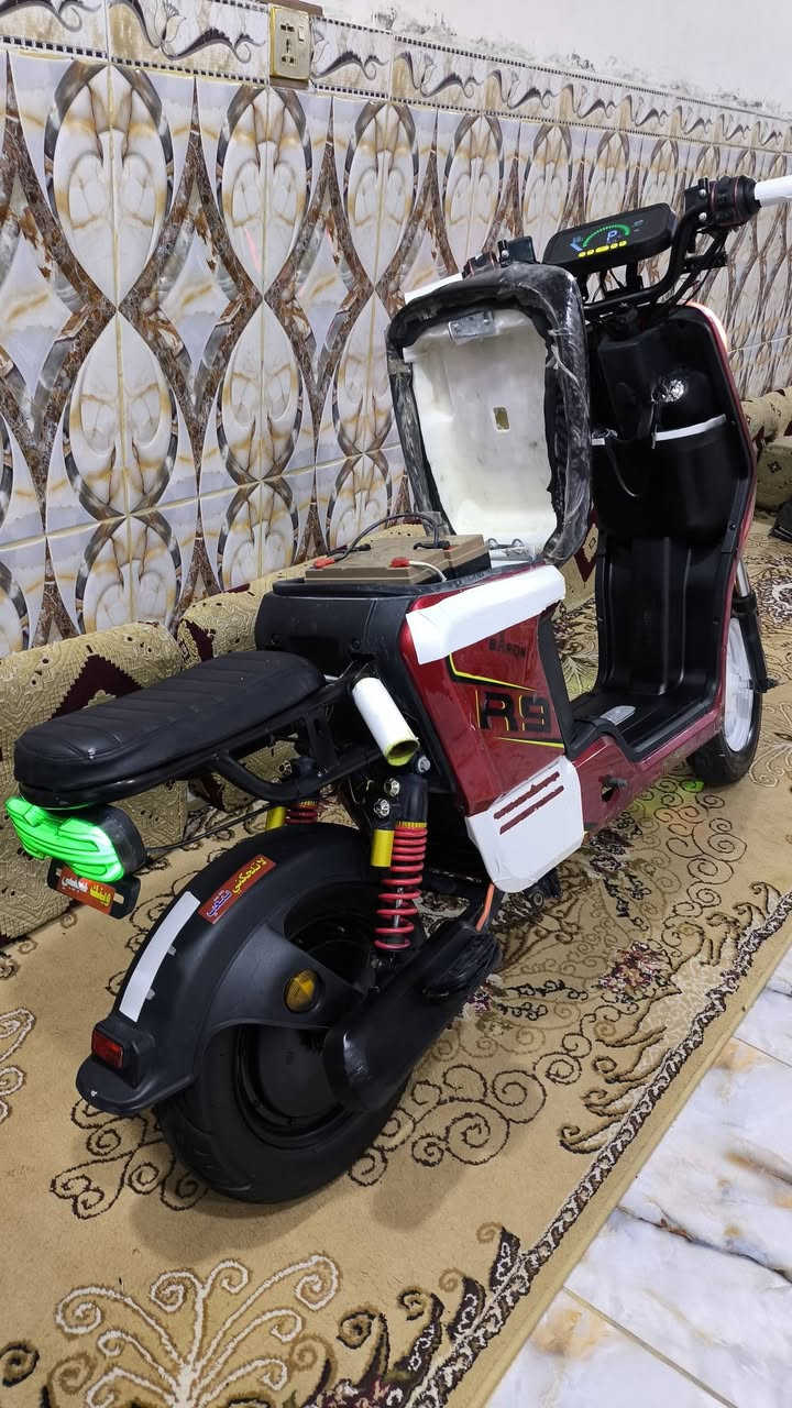 سلام عليكم دراجة R9 موديل 26 بطاريات كبار 33 انبير جدد نضافه فول مكان البصره زبير سعر 300 وبيها مجال الرقم ***********
