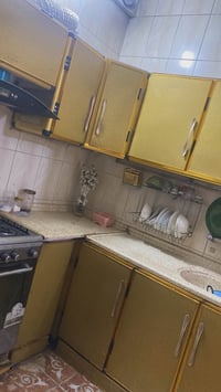 للبيع كاونتر تفصال سنك مع محلقاته سنك مترتين وعشره للاستفسار 077078099...