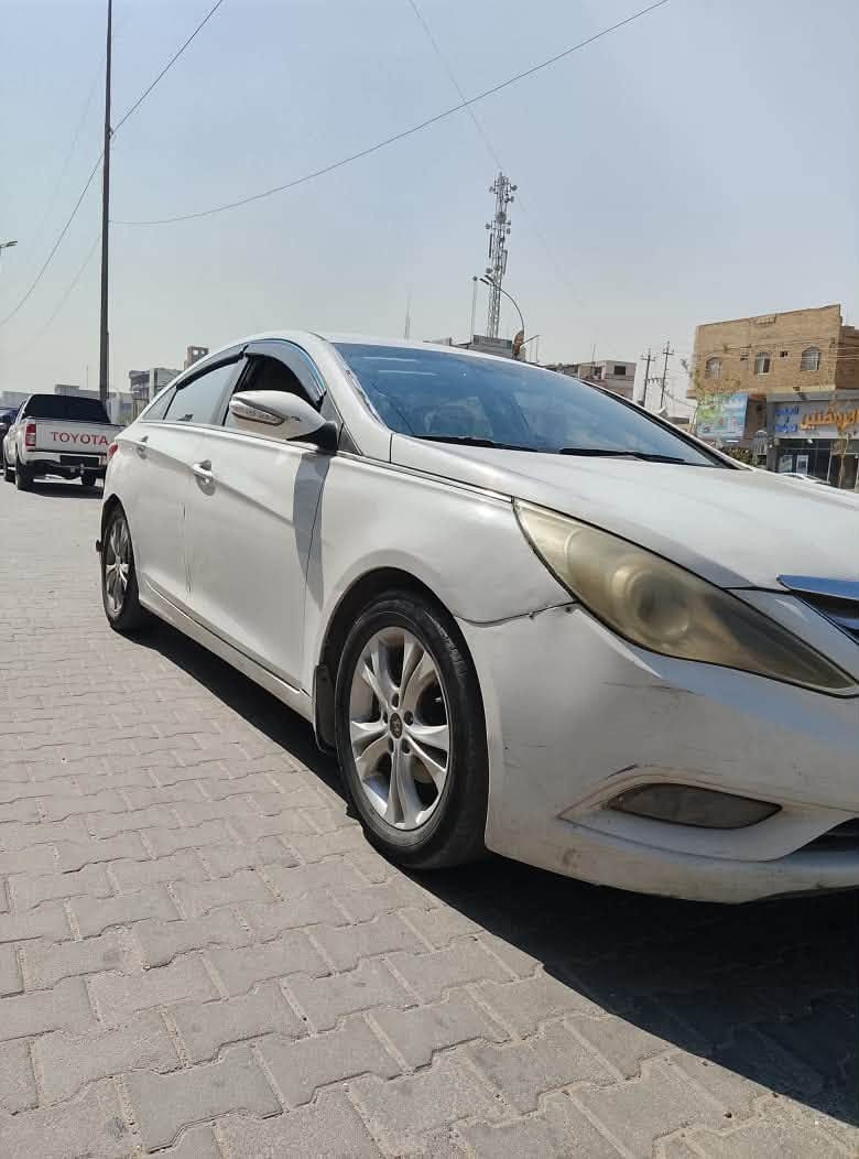 نوع السيارة: هونداي سوناتا
المواصفات: خليجي
الموديل: 2011
المحرك: 2400
الحالة: مكفولة من الضربة والحادث (شرط الفحص)
الأوراق والرقم: رقم أربيل، وكالة باسمي (جاهزة للتحويل أو الوكالة)
المكان: النجف الأشرف
للتواصل والاستفسار: ***********
