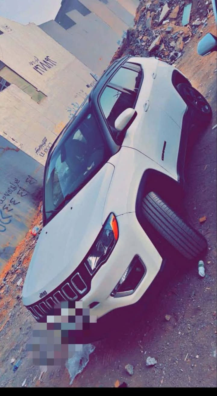 جيب كومباس • ٢٠٢١ • دبل اكسل