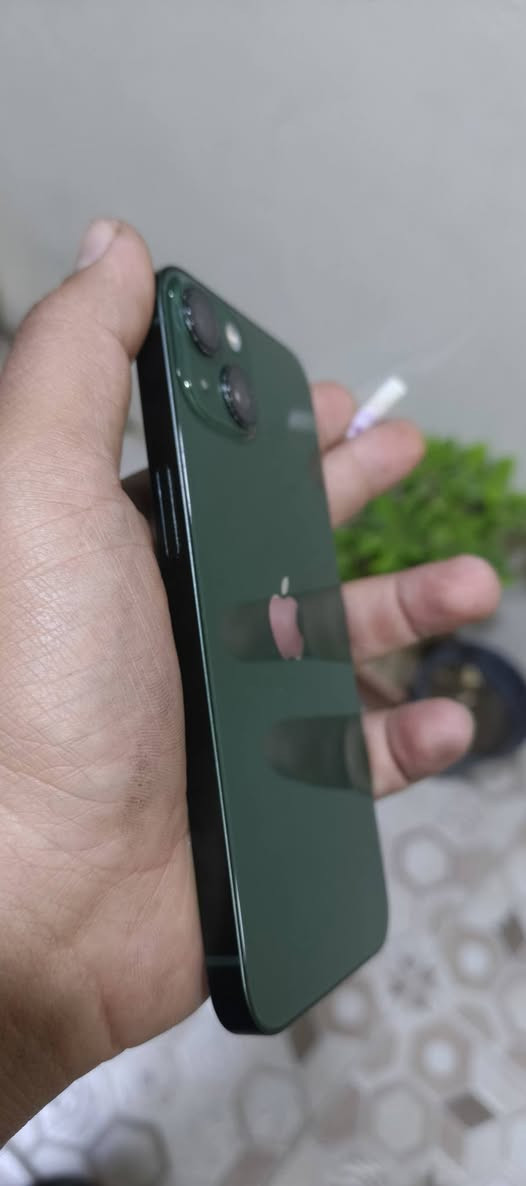 آيفون ١٣ • ١٢٨ جيجا • زيتوني
