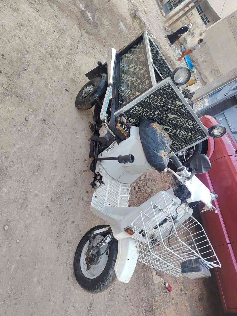 دراجه حمل ٥ كير محرك ستوته بدي عمل سعر ٤٥٠ بي مجال /***********
