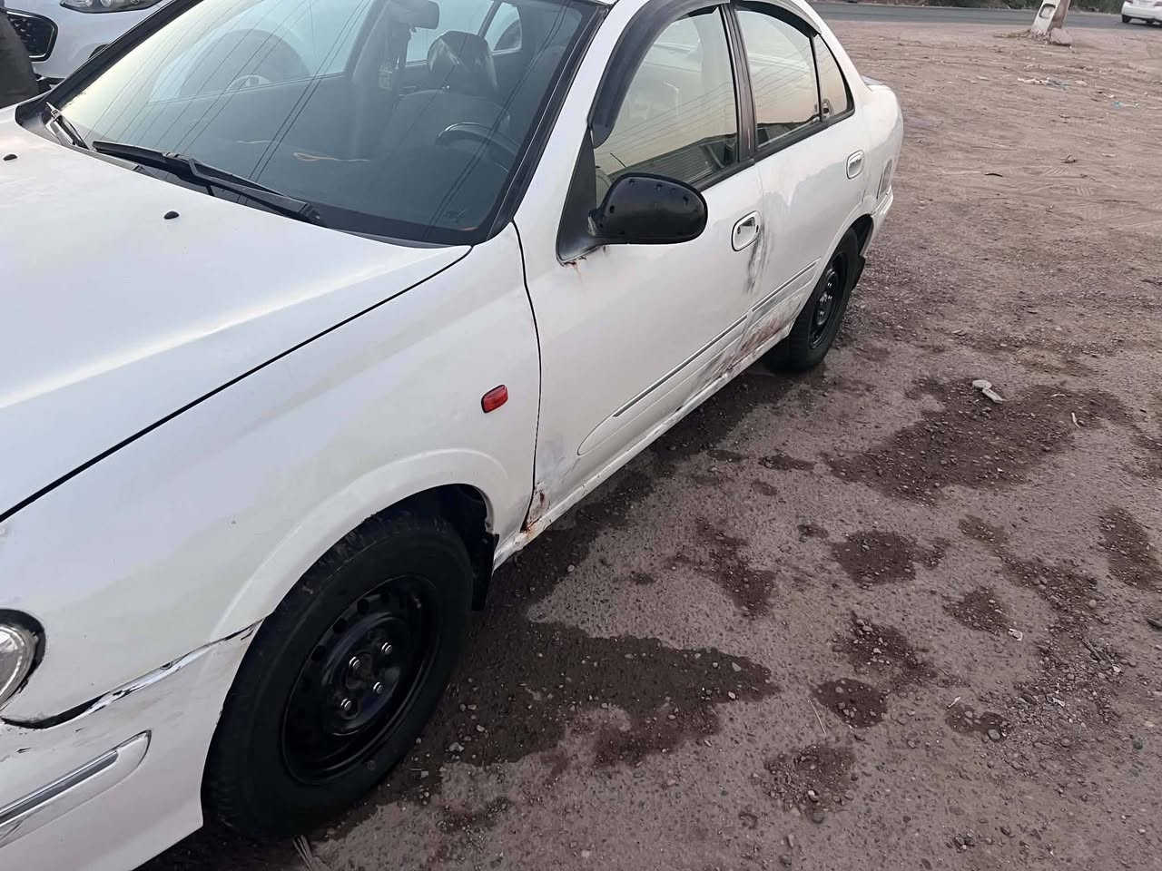 نيسان سني 2002للبيع
مكانات صبغ
محرك اسود 1800
گير أوتوماتيك
كير محرك صدر كله جديد
تحويل مباشر 
السعر 65وبيها مجال بسيط
للاتصال ‭***********‬
              ***********
وتساب ***********
