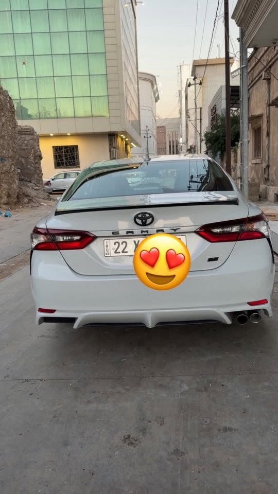 كامري 24 لون سموك رقم ارييل باسمي قبل شهر رقمتهة مواصفات SE حادثهة باب سكن مبدل او طلع بيهة قطعتين كلير امريكا بجم خلف كبس كبس ماشي 60 الف صدر تايرات اي عيب مابيهم  مكاني كركوك السعر 210 بي مجال للشراء  واتساب ‭***********‬
