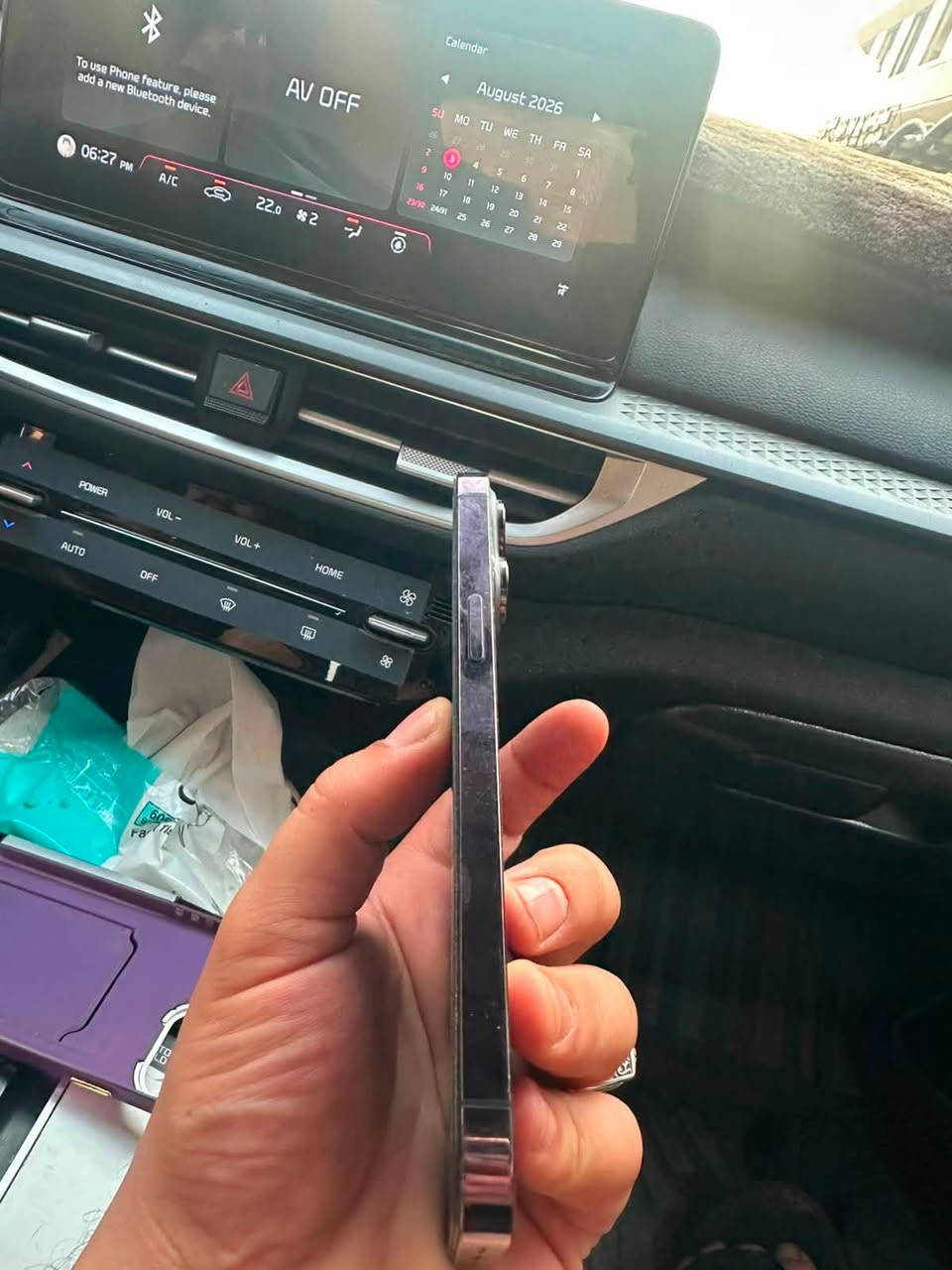 سلام عليكم
iPhone 14 Pro Max
ايفون ١٤ برو ماكس 

مبدل شاشه اصليه  150الف
بطاريه 76
وظهر مكسور  
ذاكره 256
تك سيم وضايف بيه شريحه اكترونيه صاير دبل سيم 

سعره 525
عنوان موصل 

***********
***********
