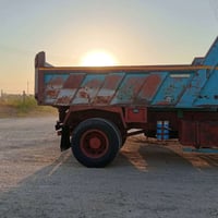 شاحنة • موديل ٨٠ • للبيع