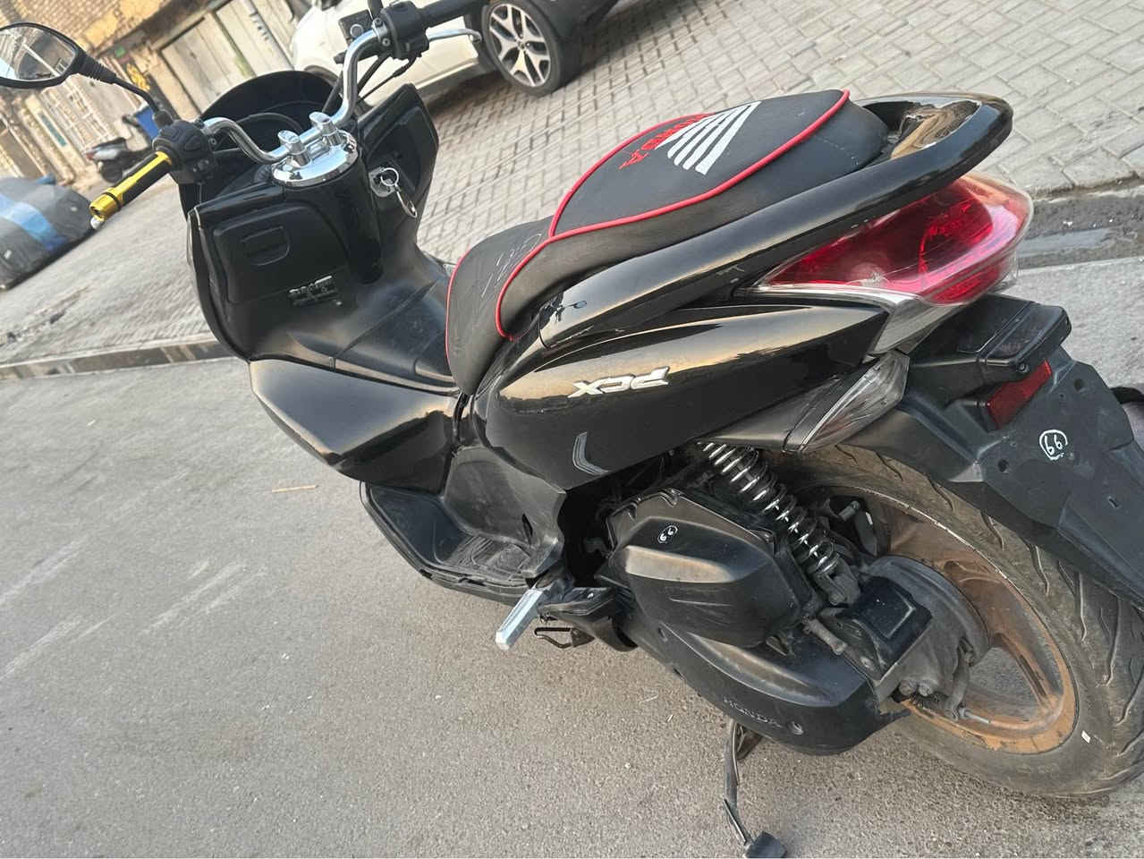 هوندا PCX • بغداد • مديمت صدر