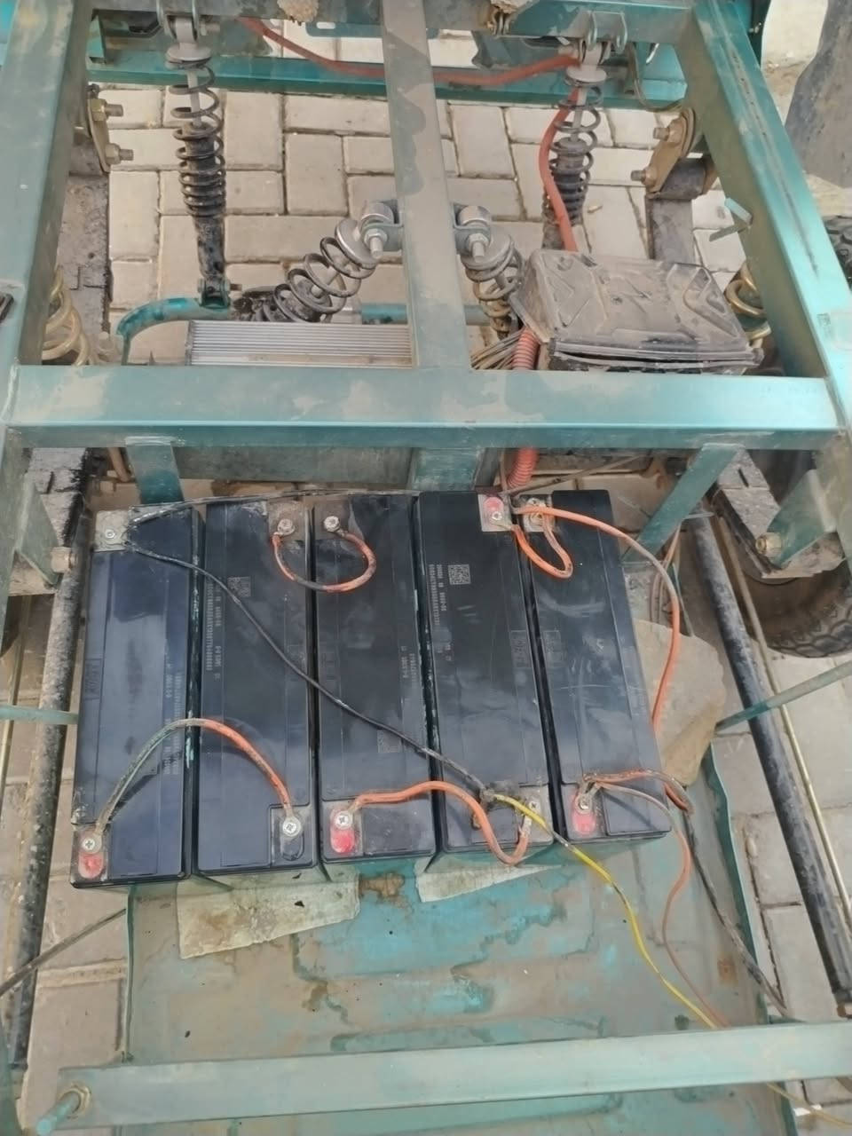 السلام عليكم ستوته شحن للبيع موديل 2026 ستوته خير من الله كهربايات كله شغاله ومابيه اي نقص كامله صاله شهر من نزلته بطاريات مصطره ستوته خير بعده جديده هاذ رقم راعيه *********** اني مكلف بل نشر
