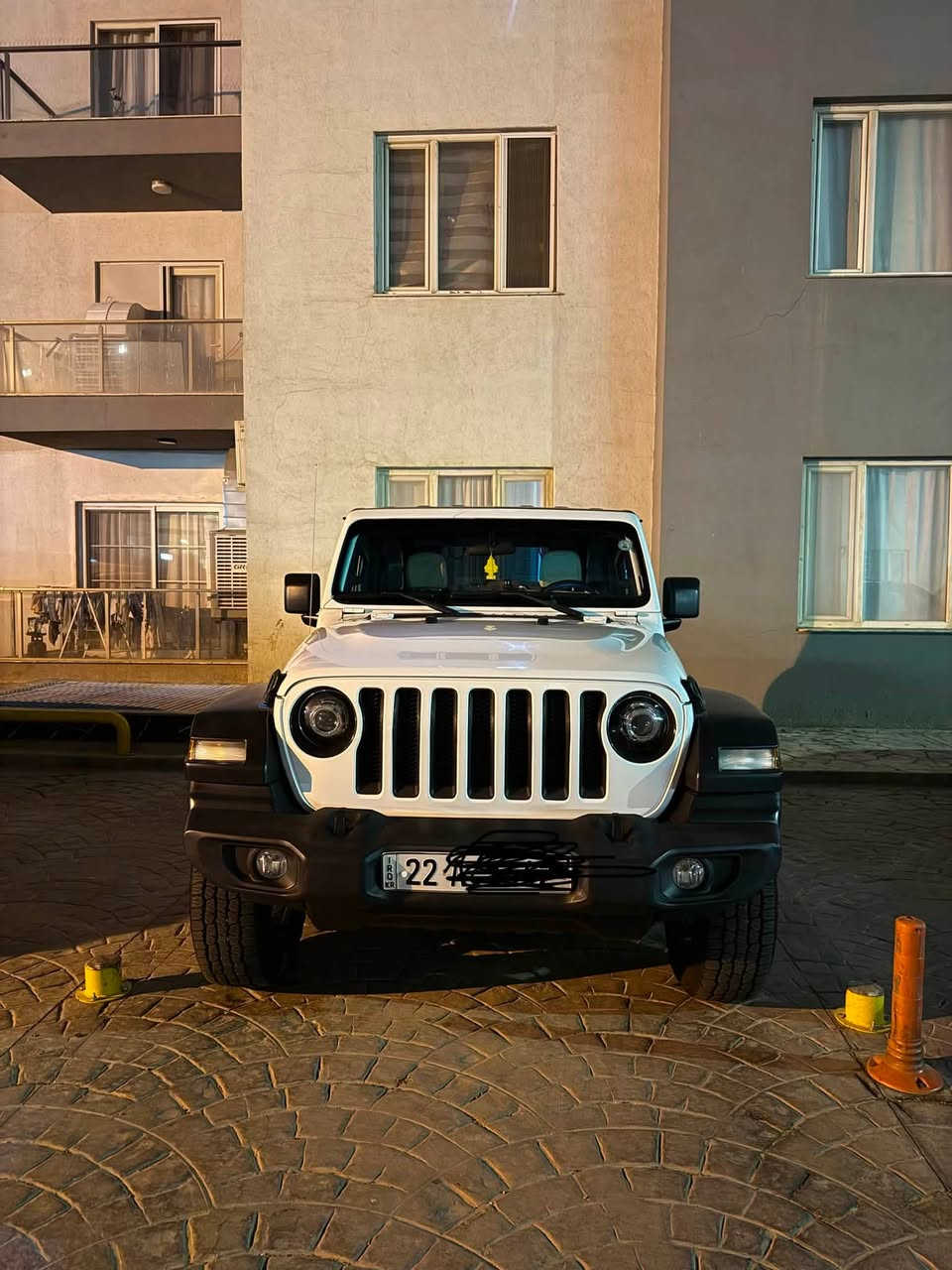 Jeep wrangler 2021
بدون صبخ بدون تعديل 
ماشيه 75000 الف 
سياره كل شيى بشرط گير محرك اكسل بشرط
سعر ١٨٨$
مكان سياره اربيل
***********
