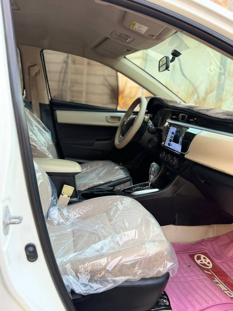 كورله خليجي ٢٠١٥
مكفواله من صبغ وضربه وتبديل
حداديه جديده تبريد ثلج محرك١٨٠٠ كير جداد
*********** وساب فقط
سعر ١٣٥ وبيه مجال قليل
