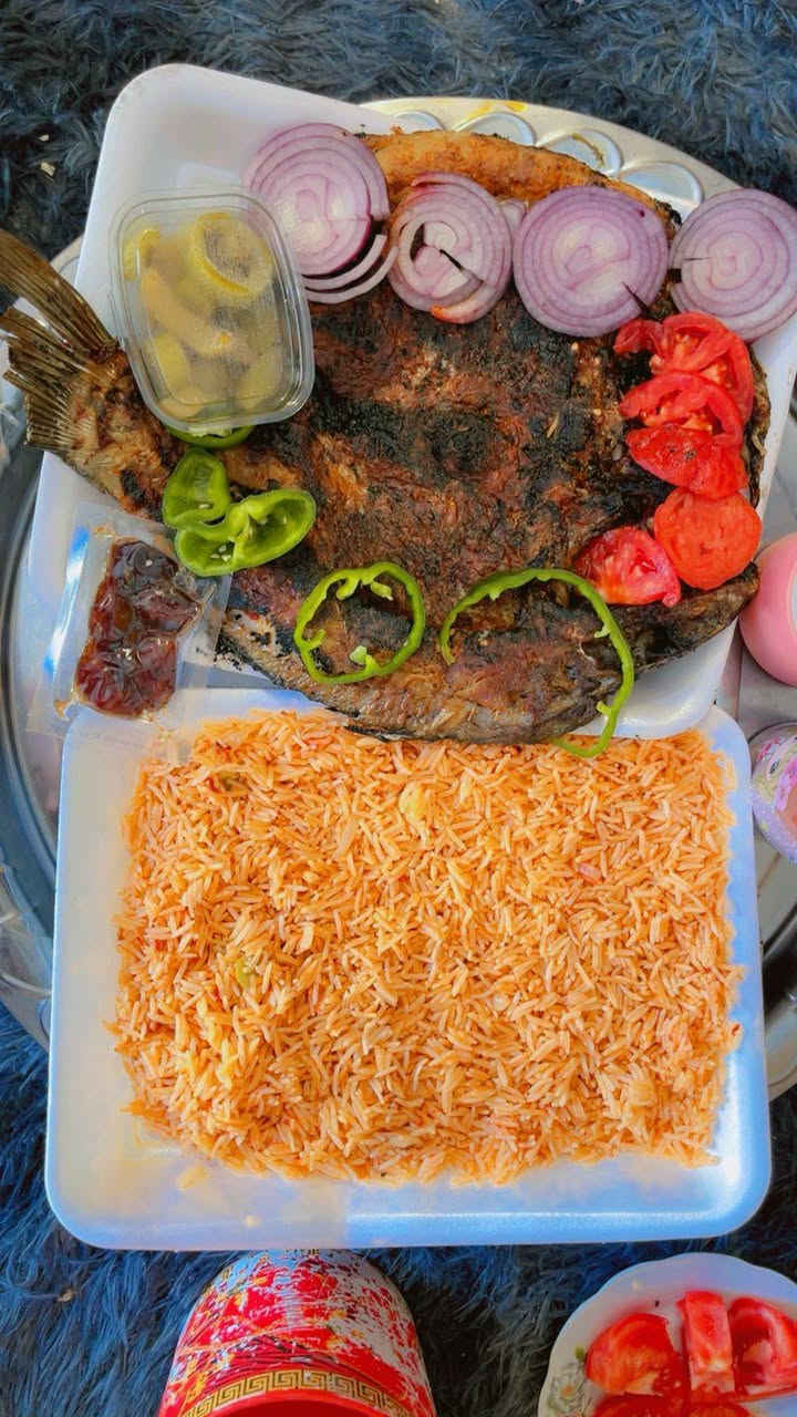 يالله اسماك🐟 الغراوي 💯🛑  الئ زبائنا الكرام كيلو السمج مع التمن والخبز مقبلات ب8 سمج كله
عدل
ودرجه أوله جربنه وماراح تخسر
الطعم والحموضه يمنه وبس
العنوان العوفيه مقابل حسينية الرسول *********** فقط عليكم الاتصال ***********
