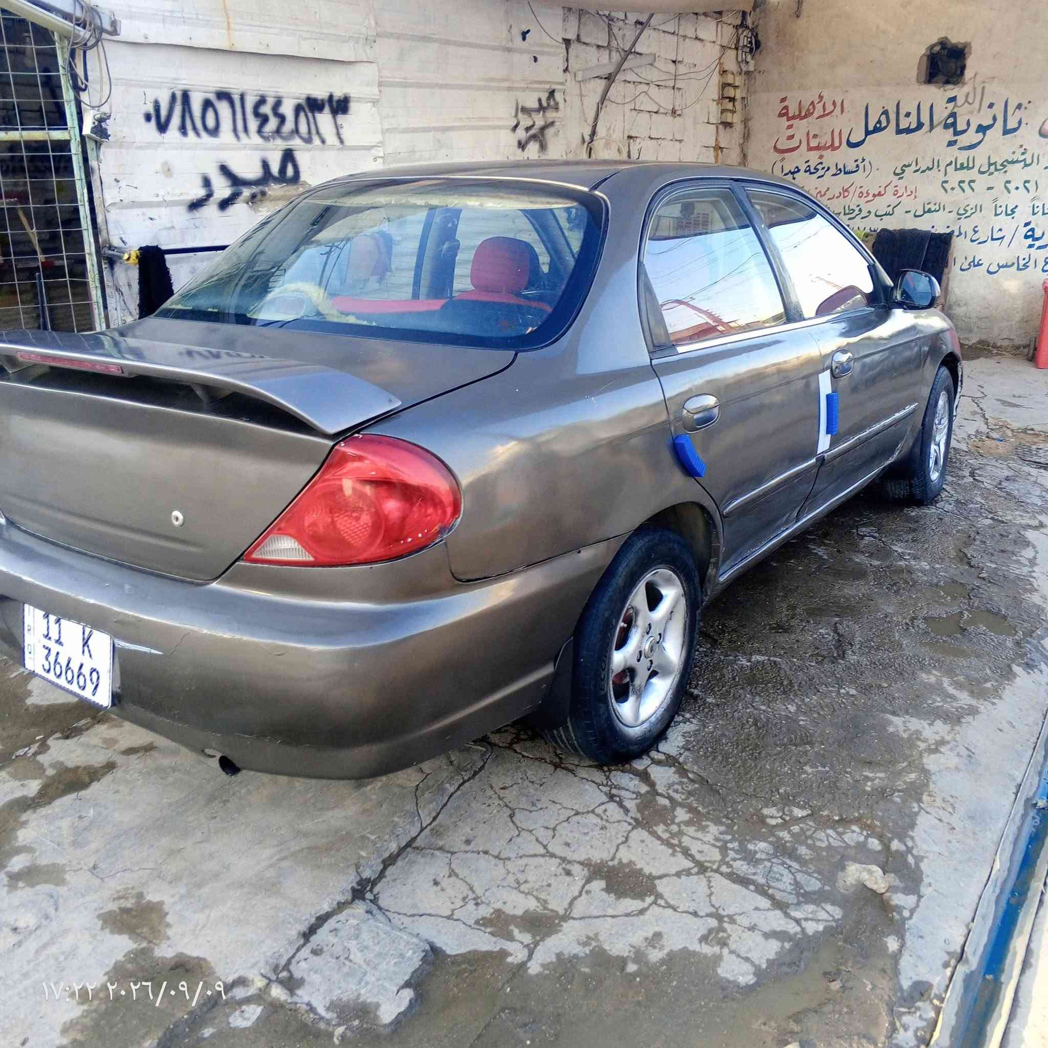 السلام عليكم كيا اسبكترا 2003 رقم بغداد انكليزي بسمي هزه جديده كير اوتوماتيك محرك 1600 كير ومحرك مكفولات السياره نقصها مشط استيرن ينضح دهن ونقص كمبريسر تبريد وبولبرن خلفي السعر 32 وبيها مجال مكان السياره بغداد العامرية رقم الهاتف ***********
