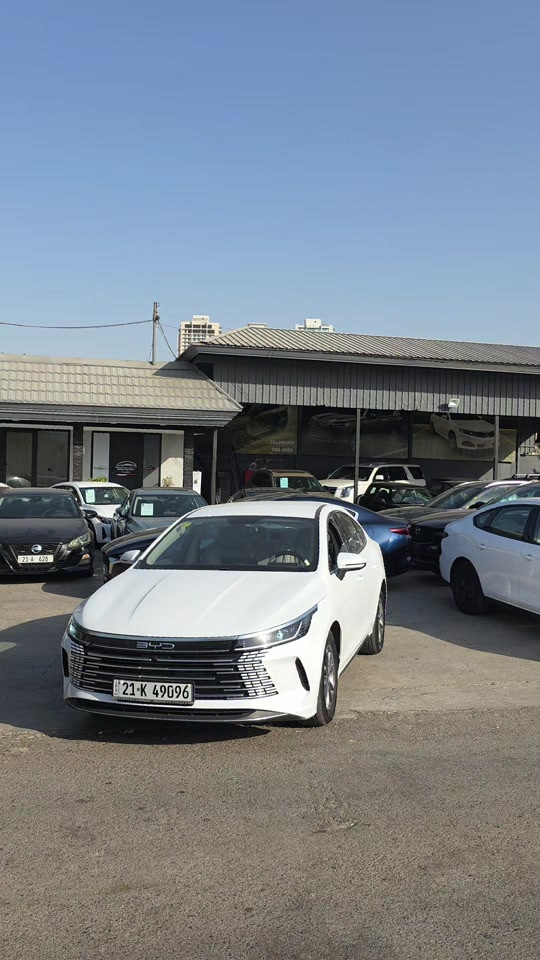ـ05 BYD ـ2025 بی بۆیاخ مواصفات   ئاوینە ئیشارات ،  ناو سپی ،  کوشن جلد ، گیچ ئەلیکترۆنی ، ویل کڕۆم ، سوکان ڤۆلیوم ، سوکان تەلفون ، کامیرە ، حاسە ، لایت لید ، ویل کڕۆم ، دەسک بصمە ، بگ لایت لید ، دوای حاسە  ـ23.000 Km بۆ زانیاری زیاتر کۆمینت یان پەیوەندی بکە ☎️.  ***********📞 *********** 📞  ناونیشان سلیمانی شەقامی مەلیک محمود  Salahaddin Auto — معرض صلاح الدین  https://maps.app.goo.gl/GTqjTbohj8BvP
