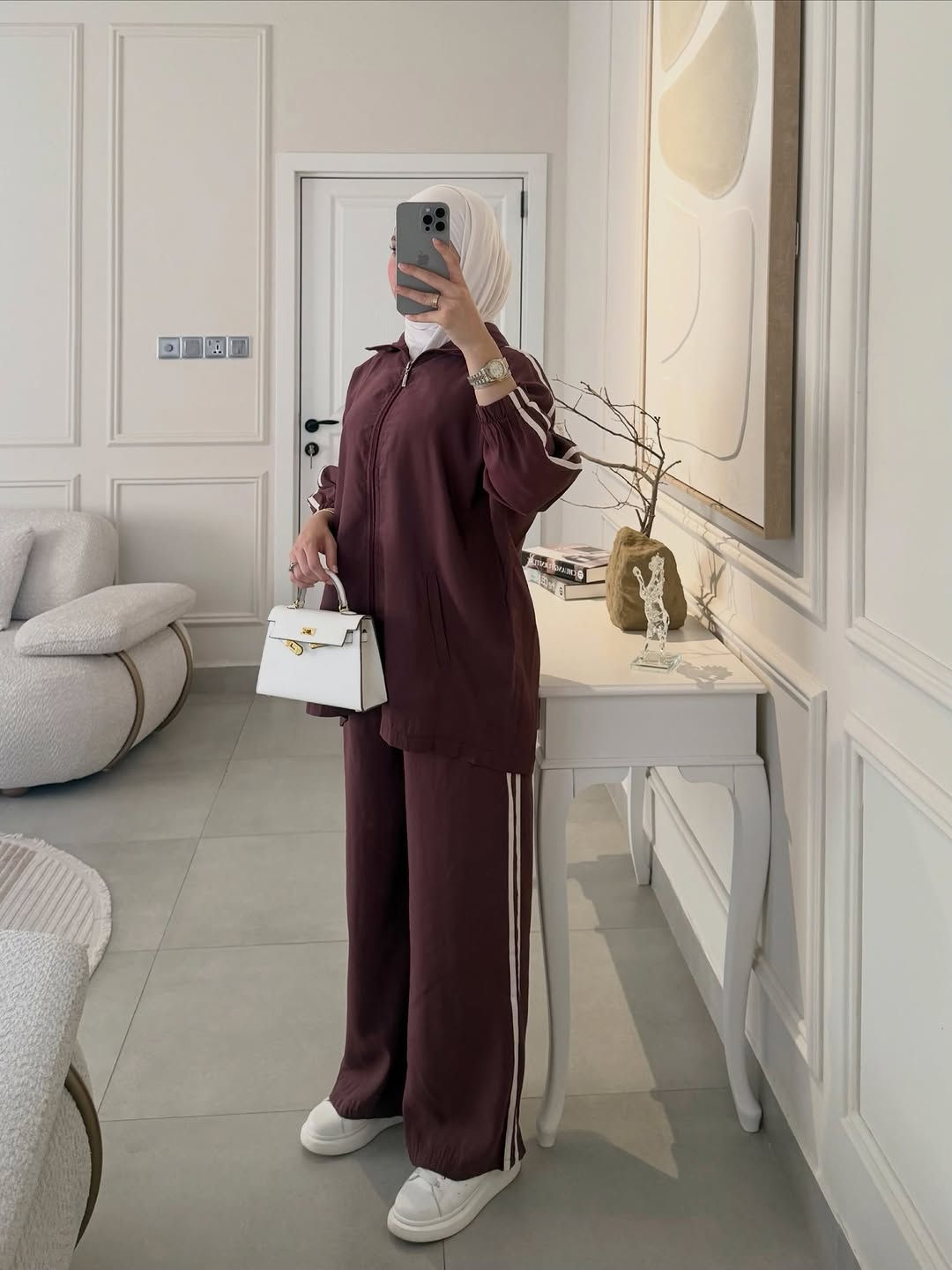 كولشن خريفي  غير ويانه ❤️‍🔥 

سوت قطعتين دااابل ايطالي كوالتي عالي 

السعر : (25

القياس:  38 40 42 44 46 48

🔗توصيل البصره 5 💸المحافظات 8🔗

العنوان بصره بريههً شارع مستشفى النور مجمع رونزا 

#للحجز_او_الاستفسار_مراسلتنا_دايركت📩
واتساب ***********
#ازياء_رونزا #طقم #اكسبلور #فاشن

نص مكتوب في الصور:
- 25 ألف