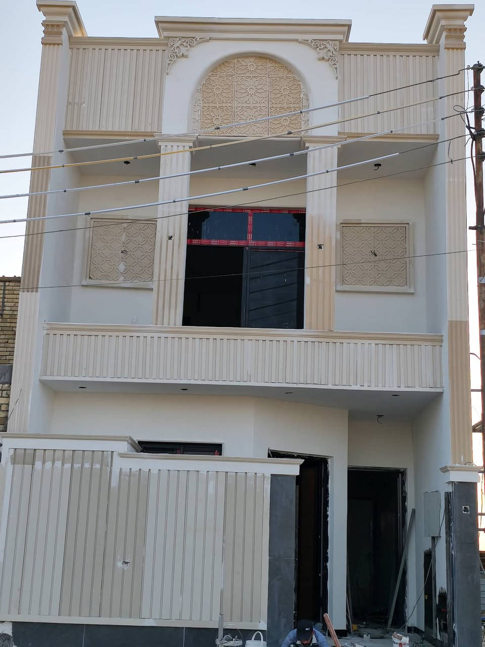 بفضل الله تم انجاز واجهه في قضاء المحمودية اشتغل 
واجهات لبخ خارج تصفير مساطر تشميع باسعار  مناسبة
***********
