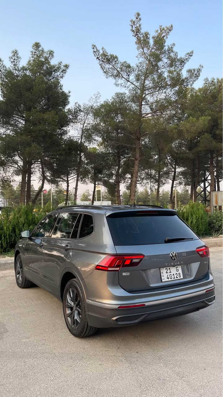 سڵاوتان لێبێت تێگوان مۆدێل ٢٠٢٢ سەیارەکە تەنها 41,000kmڕۆشتووە گێڕ و مەکینەی بەشەرت ڕەقەم سلێمانی،سەیارەکە ٣پارچەو نیوی بۆیاخە قەبارەی مەکینەکەی ٢،٠ لتری ٤ بستۆنی تۆربۆیە
مواسەفات:
دەبڵ ئەکسلە 
شاشە 
دیجیتاڵ
گەرمکەرەوەی کوشن و سوکان
لایتی LED، ئەپڵ کارپلەی
نرخی ١٤٠ وەرەقە و کەمێک مەجال
ژمارەی مۆبایل:*********** السليمانية, العراق
