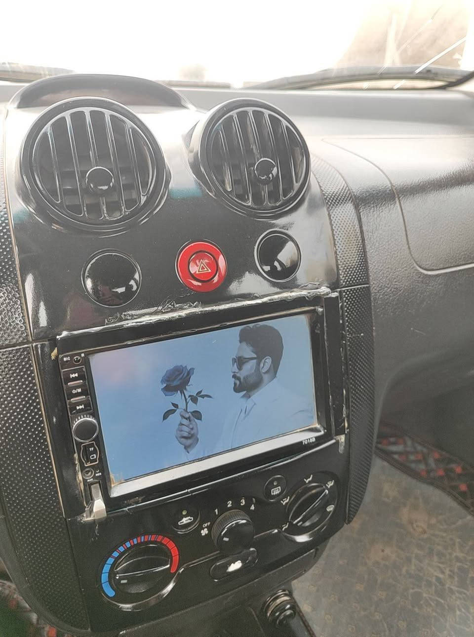 افيو • ٢٠٠٦ • رقم بغداد