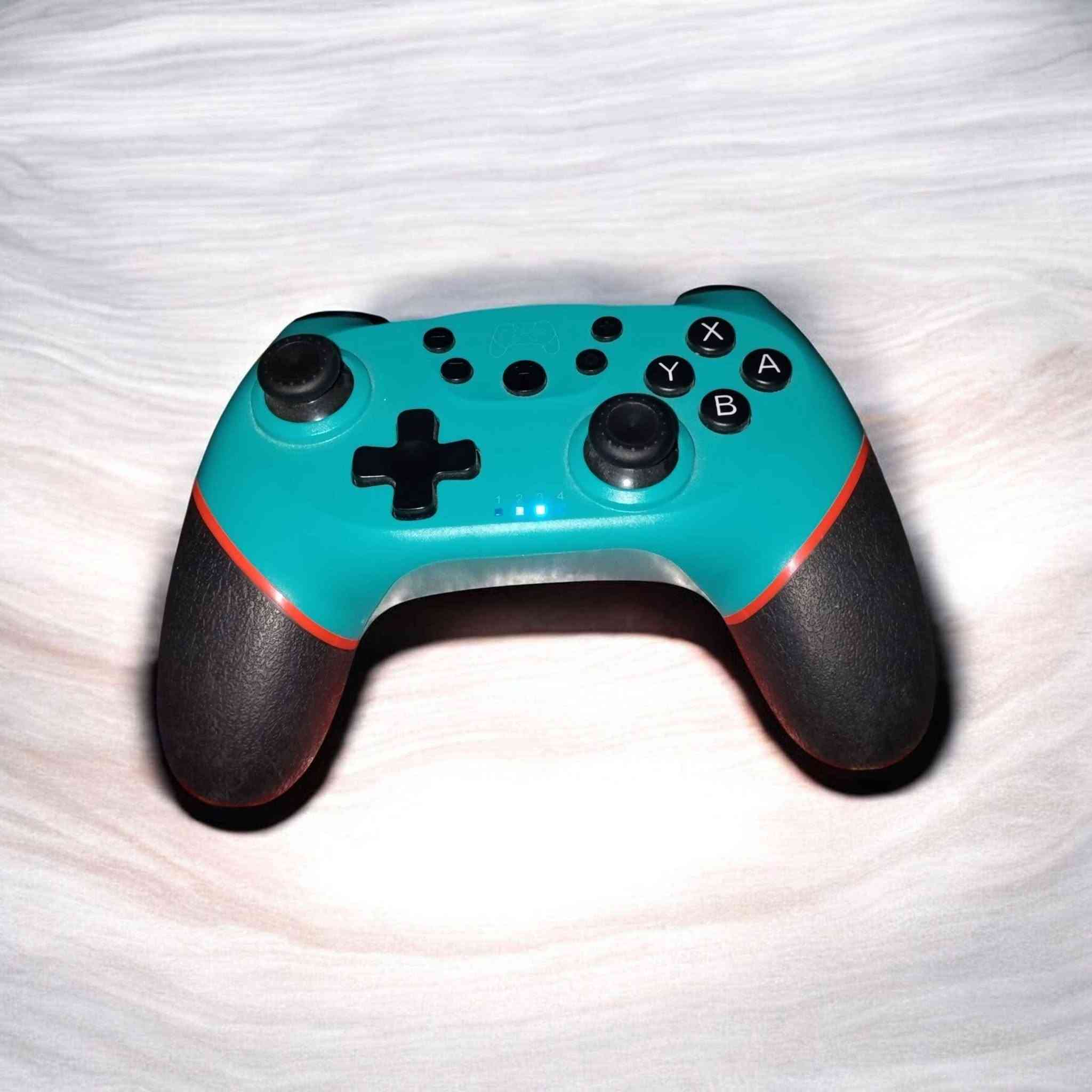 🎮 جويستك Diswoe (N-SL) اللاسلكية - جديدة بالكرتون وغير مستعملة 100%! 🎮
​احصل على تجربة لعب احترافية ومريحة مع يد التحكم اللاسلكية الممتازة المخصصة لـ Nintendo Switch و PC 👌✨
​🌟 أبرز المميزات والاستخدامات:
​جديدة بالكامل: بالعلبة والأختام مع جميع الملحقات (كابل الشحن).
​توافق تام مع Nintendo Switch: تعمل كيد تحكم رئيسية لجميع أجهزة السويتش (العادي، OLED، و Lite).
​دعم ألعاب الكمبيوتر (PC): متوافقة مع أجهزة الحاسوب الشخصي عن طريق الكابل.
​دقة عالية في ألعاب التصويب والحركة: مزودة بمستشعر حركة ذكي (Gyro Sensor).
​زر Turbo للألعاب السريعة: تحكم أسرع وضغط متكرر بلمسة واحدة للمنافسة القوية.
​اهتزاز مزدوج (Double Vibration): يعطيك شعوراً واقعياً مع كل حدث باللعبة.
​💵 السعر:  (25,000 الف وبي مجال بسيط)
📍 العنوان: [نجف لا يوجد توصيل]
📞 للطلب والتواصل (واتساب / على خاص): [***********] النجف, العراق
