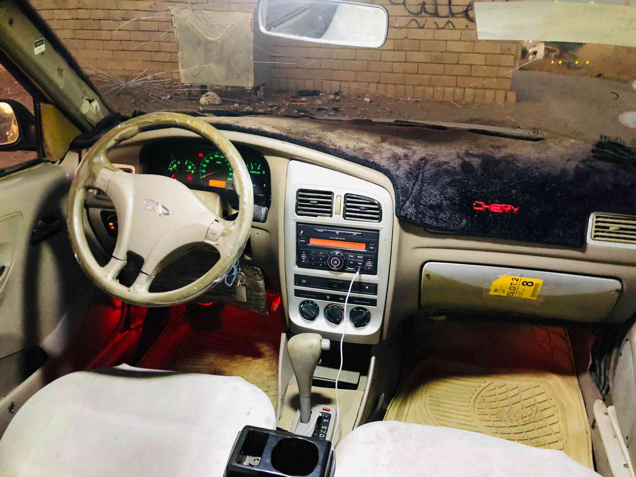 مكينة مشدودة • ٢٠١١ • موصل شارع بغداد