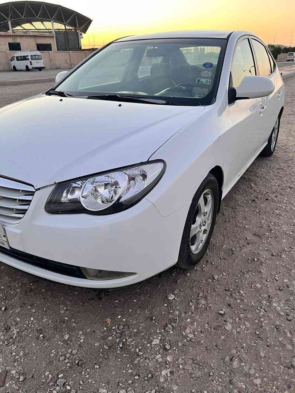 سلام عليكم سياره انتره ٢٠١٠   بيها ٣ قطع سياره حلوه تبريد شغال سياره مكان نجف سعر خاص ***********
