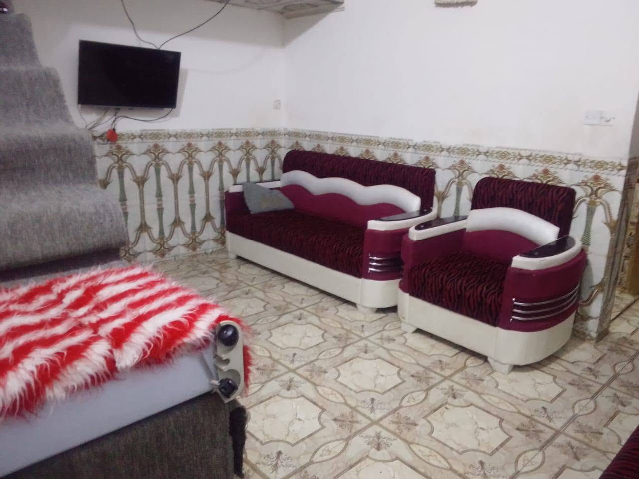 بيت للبيع – ناحية العكيكه
الموقع: بستان ال حجي طعيمه قرب المحوله 
المساحة:100متر
يتكون من غرفه• صالة• ديوانية• مطبخ• مجمّع صحي 
💰 لمعرفة السعر الاتصال على الارقم👇

📞 للاستفسار:
 • ***********
