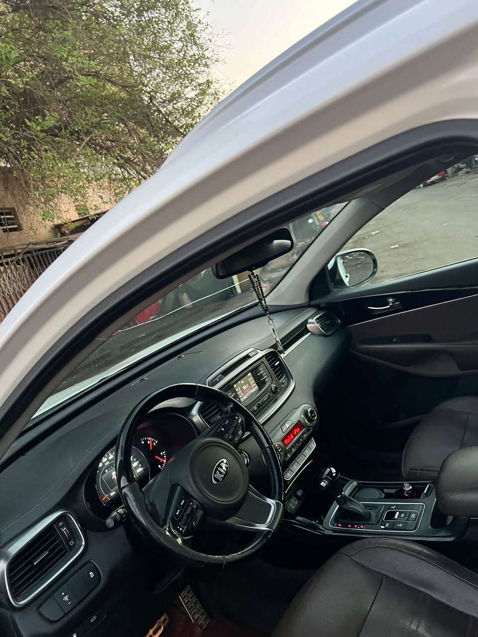 سورنتو ١٦ فول الفول ماشيه ٩٥ بسمي كفاله *********** السعر ١٩٥
