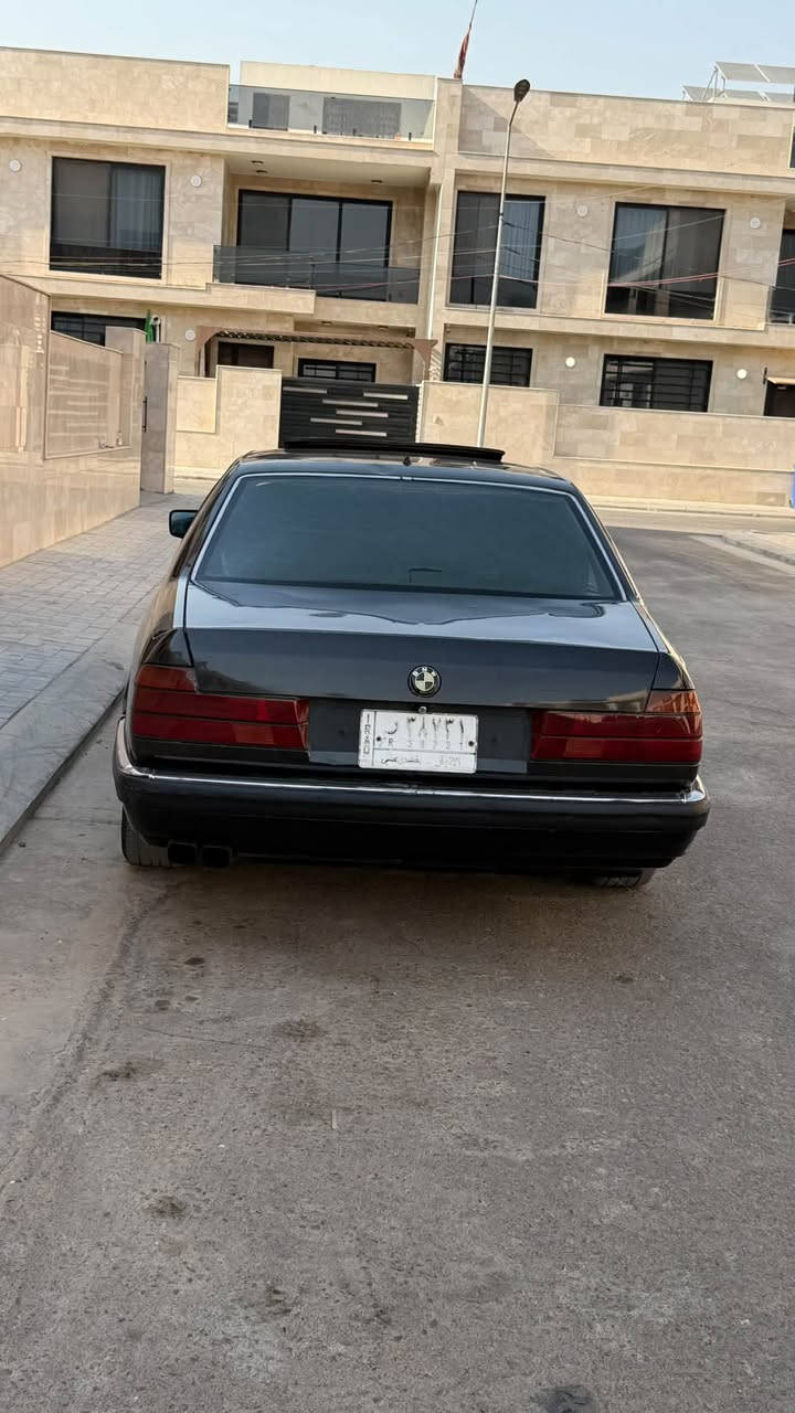 بي ام دبليو 1990 حجم 735 فول
السعر 36 ورقه قفل قفل قفل
مكينة كير حداديه تمام التبريد عاطل 
رقم انبار تحويل مباشر مكاني العامريه 
***********
