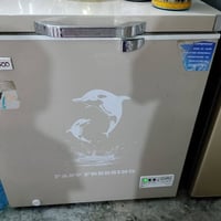 مجمده كينود مستعمل قليل سعرها 225 حجمها 8قدم/ مكان بغداد 07751463560
