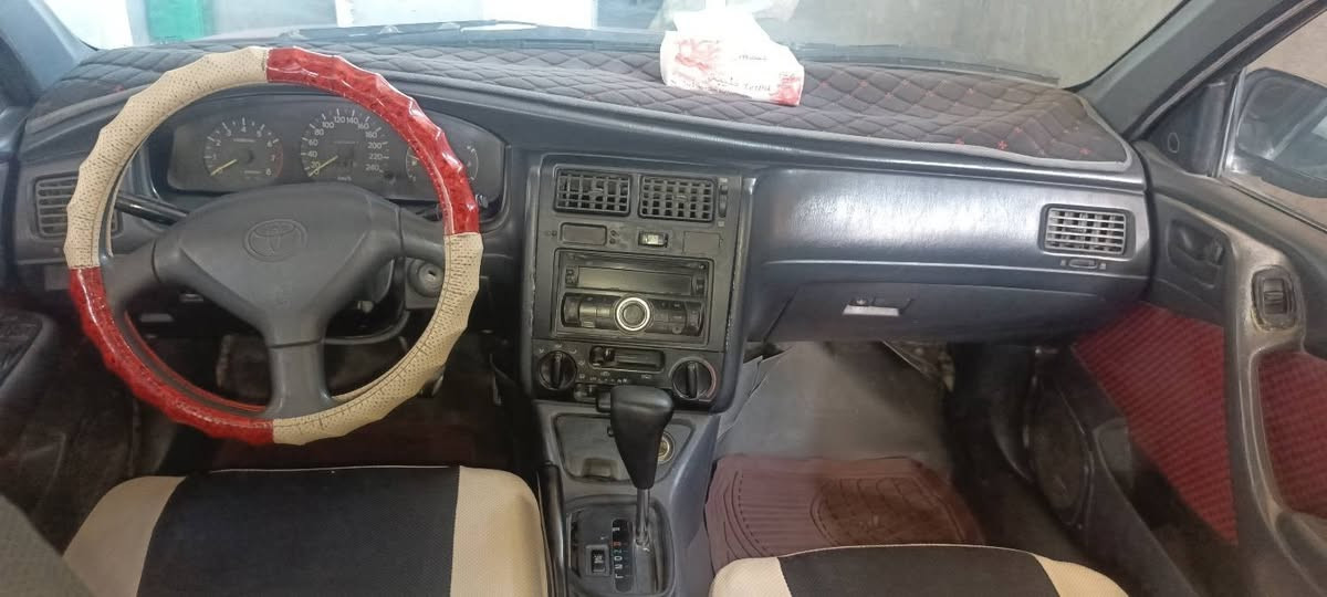 للبيع تيوتا كارينا موديل 1996 يسره بلادي السياره بسمي مشروع وطني مداور ثاني يوم السنويه لل30 هزة جديده لل27 يلا تسقط كير اوتوماتيك مصبوغه عام جماليه مكفوله من المعجون والضربه والگص والنقل والجثة كير ومكينه جدد كفاله مكينه 1800 المرغوب كير دمفش 5نمر 
حداديه جديده تخم تايرات كهربائيات كلها شغاله فقط التبريد عوزه راديتر والبوري مال الغاز 
السعر: 50 وبيها مجال 
 مكان السياره بلبل قضاء الكفل  
رقم صاحب السياره:: ***********
