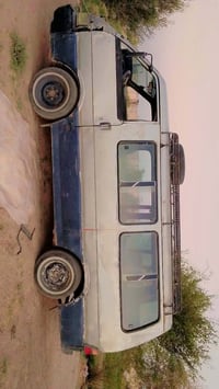 كيه بستا حمل البيع السعر ٢٠ اتصل على 07808019754