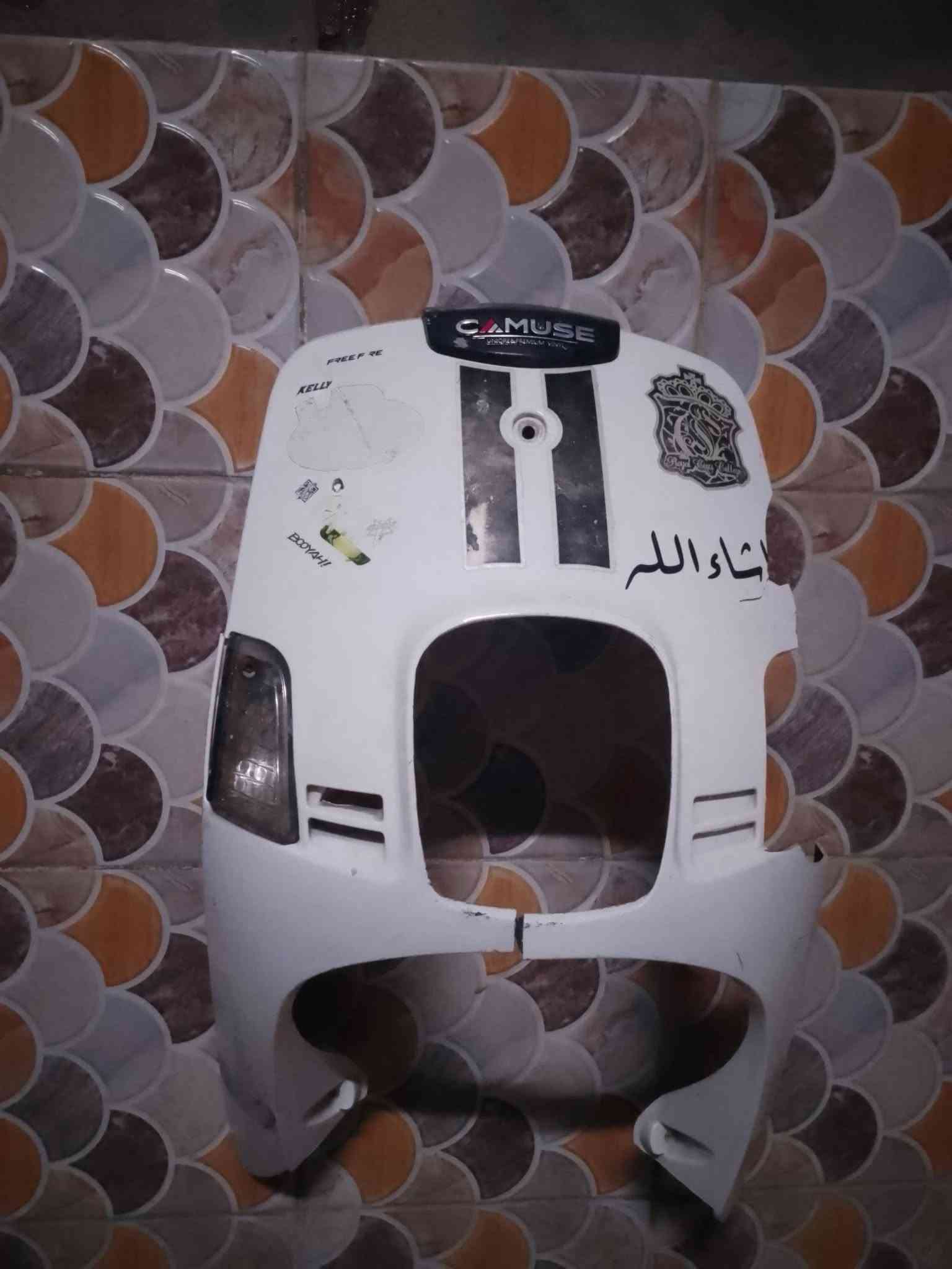 سلام عليكم دراجه ماكس بوليسي كابريتر مكينته بلاديه ماه مفتوح بيه برغي جيب وياك اي فيتر يعجبك يكلبه مزوده اصلي اوراقه الاصليه كامله نقص سلف عاطل وبجم مكسور سعر 675 وبيه مجال مكاني بغداد حي نصر ***********
