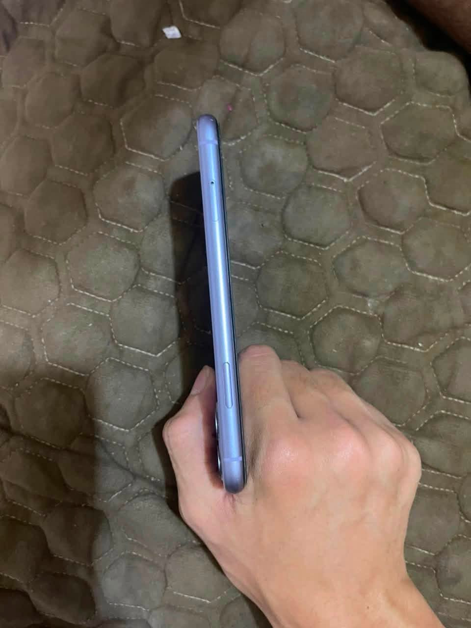 سلام عليكم
للبيع: iPhone 11 (عادي) نظيف جداً وبحالة ممتازة 🍏الذاكرة: 128 غيغابايتنسبة البطارية: 81% (أصلية)حالة الجهاز: نظيف كلش، بلادي ما مفتوح نهائياً وممبدل بيه ولا قطعة.الملحقات: الكارتونة الأصلية + 3 كفرات هدية (من ضمنها كفر تحوير بشكل الآيفون 17).المكان:بغداد /للتواصل: واتساب فقط على الرقم: ***********

