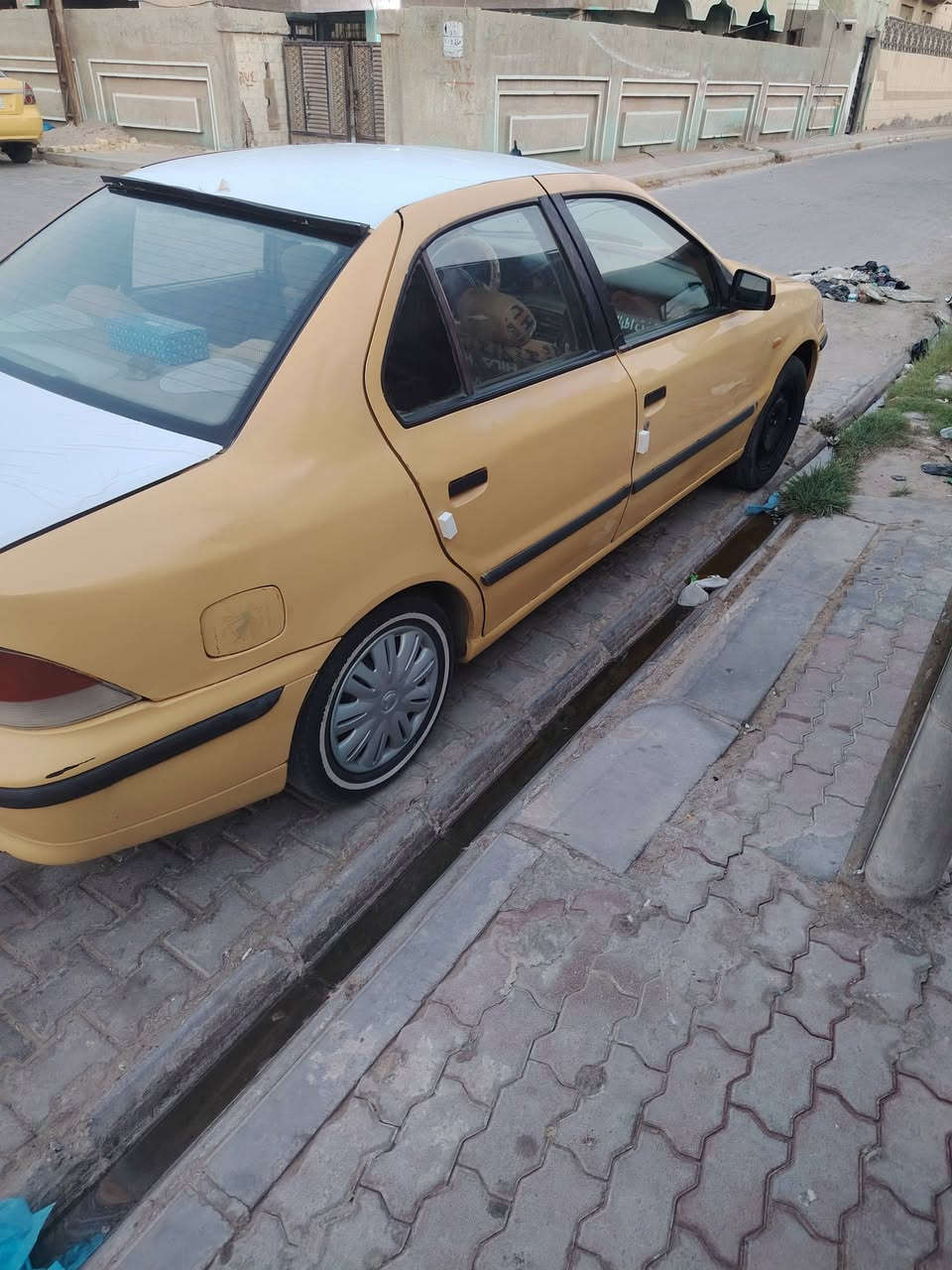 سلام عليكم من رخصت الدمن سمند ٢٠١١ مثنى كير مكينه خير من الله حداديه جديده كهربائيات كله شغال ما عدا جام الخلفي تبريد ما يشتغل سنويه ل ٢٧ هيه وغرامات عليه تاخذ مصفره العناون السماوه سعر ٢٢ مجاهل حك الجيه متواجد واتساب وتصال ***********
