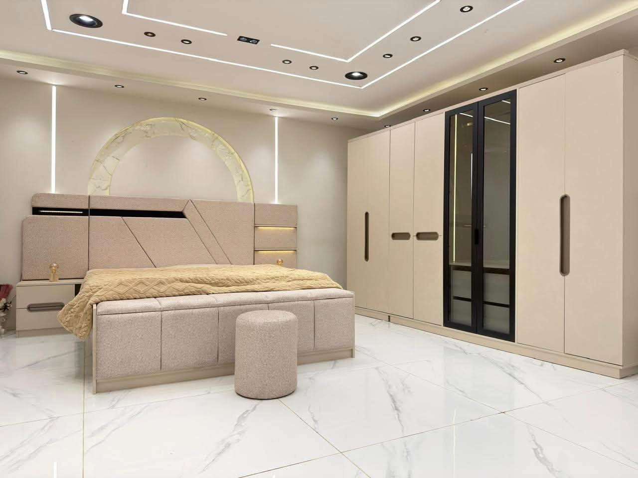 موديل      السلطان 

10 قطع         سرير مخزن

ضهر بلوك بالكامل 

شغل ممتاز    👌 

1550
75 شد ونقل
***********
***********

