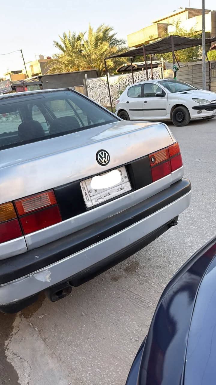 السلام عليكم شباب
فنتو موديل 92 كلش نظيفه   
محرك ٢٠٠٠ جديد 
كير اوتو
صدر أمامي خلفي جديد
تخم تاير جديد
الداخل كله جديد بطانين و كشنات    
سستم صوت سوني كامل  
تبريد منظومه جديده  كلها  تبريد ثلج  حماوه ماكو  
سنتر لوك
 كهربائيات كله شغاله كامله بلاديه 
منظومه الماء كله جديد  من جوينات  من راديترات من مراوح  من واتر بأم
ادامه كامله  لمنظومه البانزين  من فيت بام من فلاتر  من صوندات  من نوزلات
مصبوغه عام  للجماليه 
رايدها ب 44$ وبيها  مجال بخدمتكم 
مكاني الدوره   ***********
